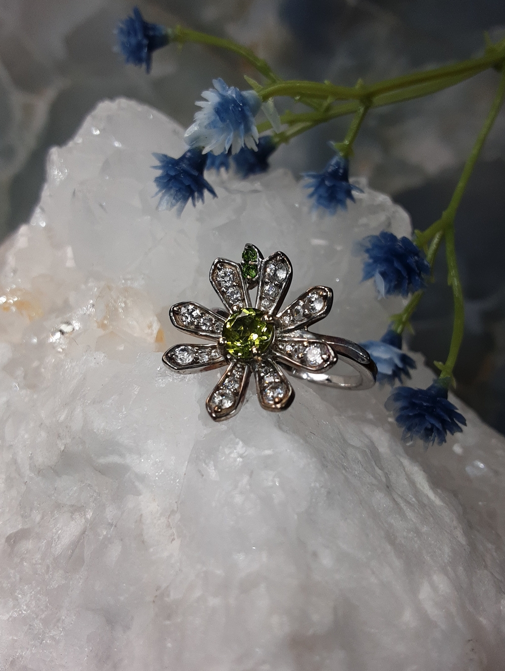 925 Peridot, Gemstone Flower Ring. PRICE IS FIRM.